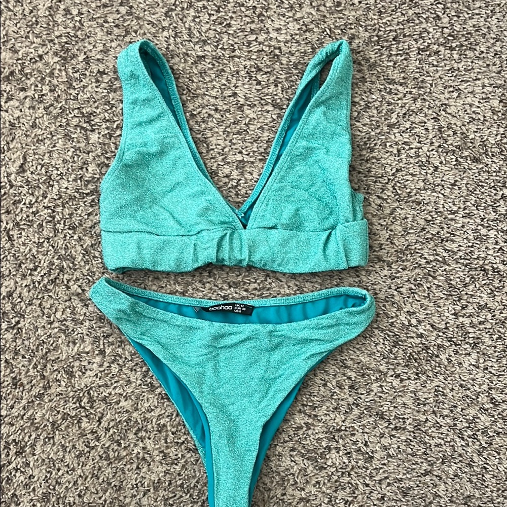 Boohoo Blue Bikini Set with Triangle Top and High-Cut Bottom NEVER WORN